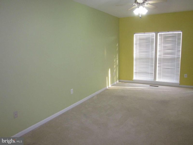 44295 Pawnee Ter, Ashburn, VA 20147