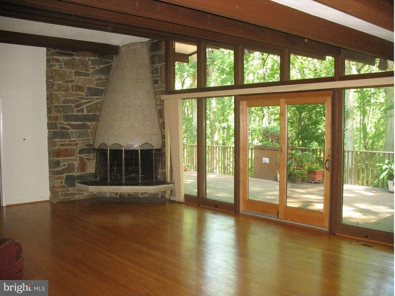12321 Remington Dr, Silver Spring, MD 20902