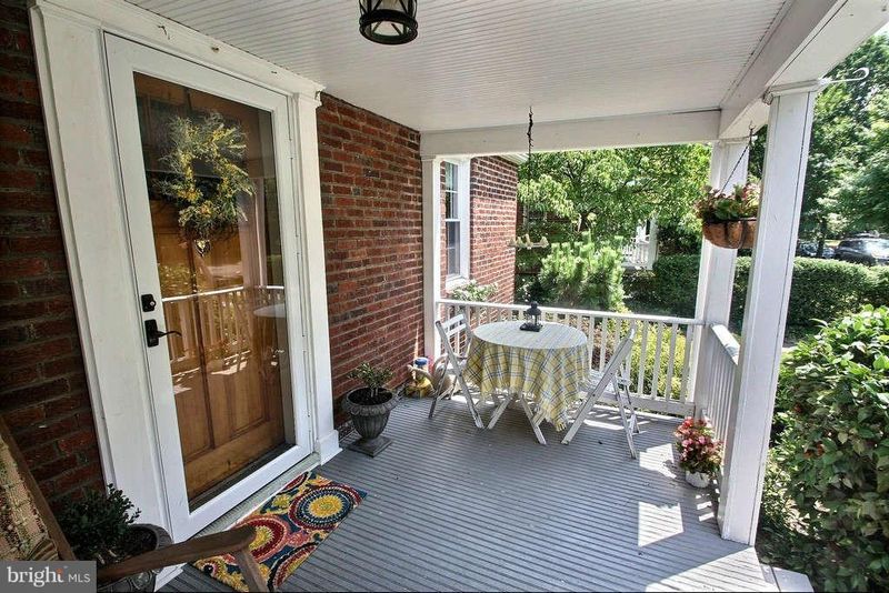 6507 41st Ave, University Park, MD 20782