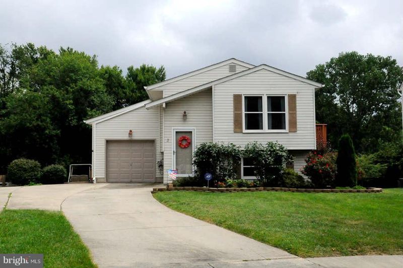 2 Briars Knoll Way, Hanover, MD 21076