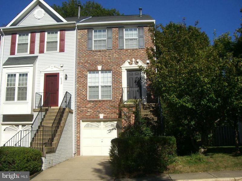 8535 Towne Manor Ct, Alexandria, VA 22309