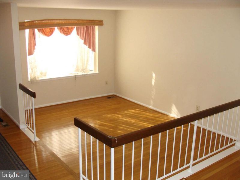 1925 Brightleaf Ct, Silver Spring, MD 20902