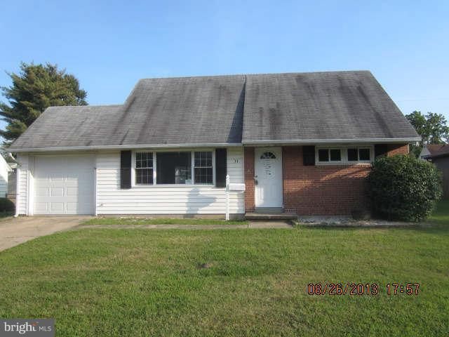 11 Meadow Dr, Glen Burnie, MD 21060
