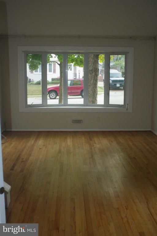 506 Sudbury Rd, Linthicum Heights, MD 21090