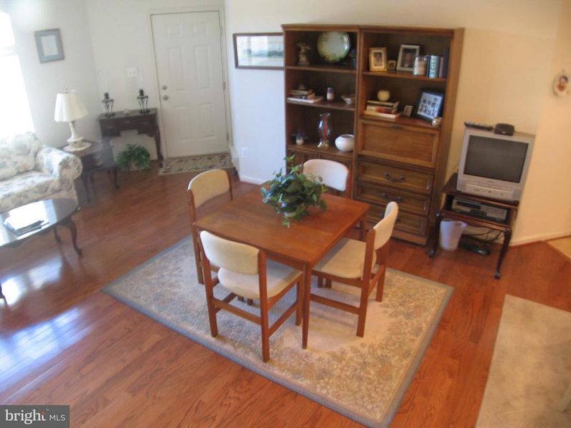 2531 Eastbourne Dr #252, Woodbridge, VA 22191