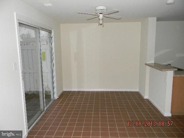 1216 Danielle Dr #E, Frederick, MD 21703