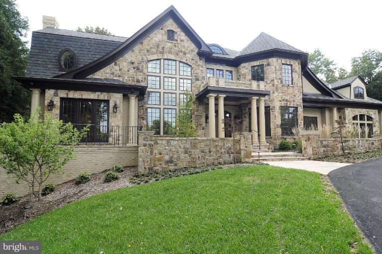 1361 Woodside Dr, Mclean, VA 22102