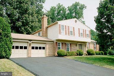 2220 Falling Creek Rd, Silver Spring, MD 20904