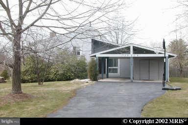 19216 Walters Ave, Poolesville, MD 20837