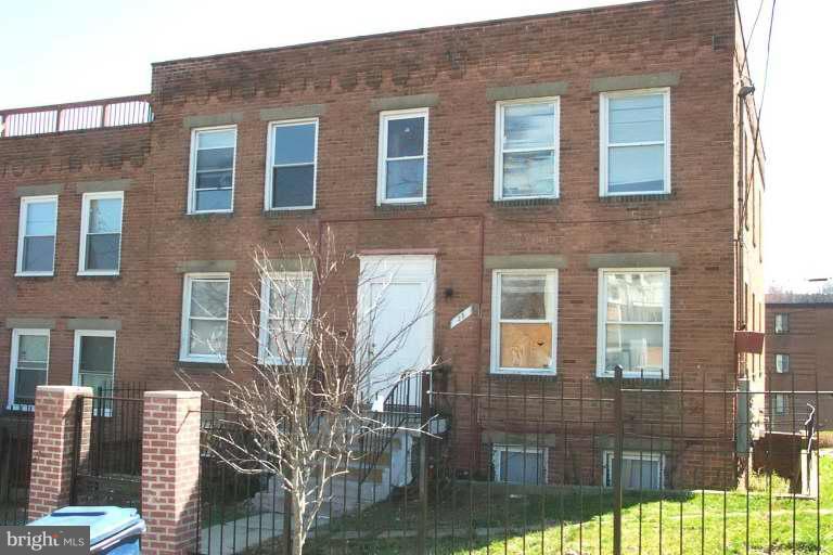 28 Galveston Pl SW #B, Washington, DC 20032