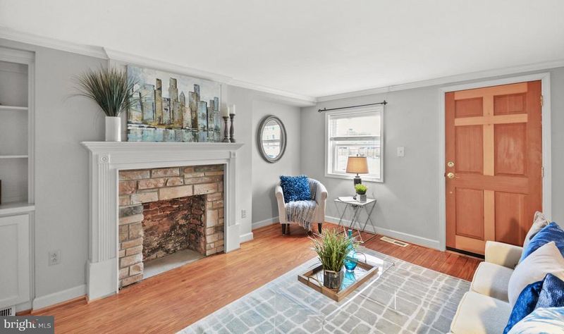 24 E 6th St E, Frederick, MD 21701
