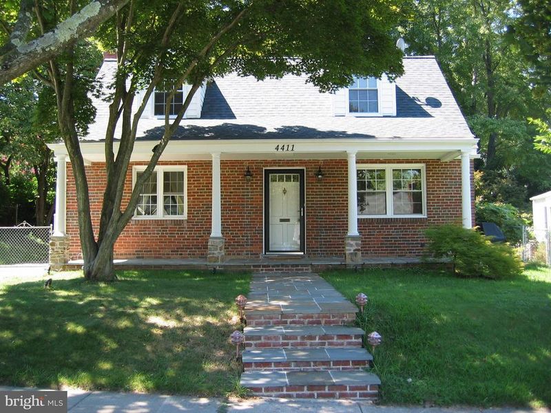 4411 Edgefield Rd, Kensington, MD 20895