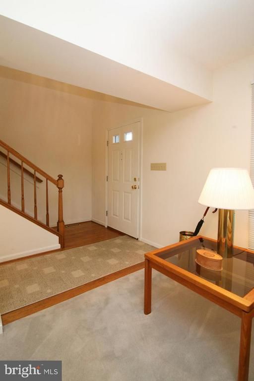 2185 Greenleaf Dr E, Frederick, MD 21702