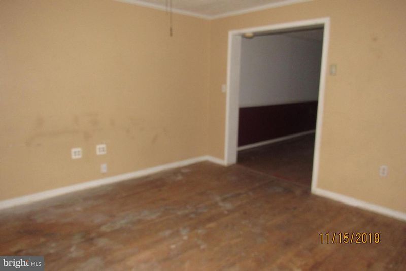 232 W Edgevale Rd, Brooklyn Park, MD 21225