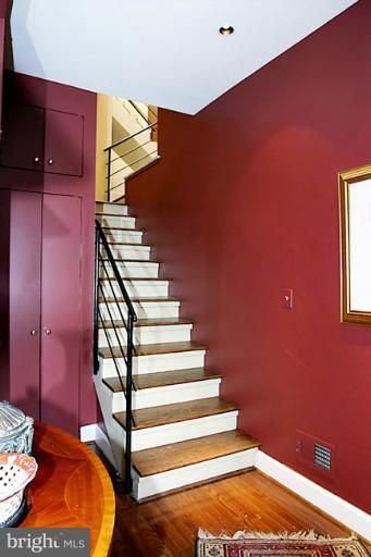 1737 17th St NW #PH, Washington, DC 20009