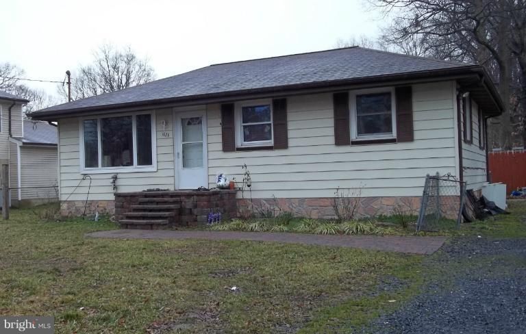 1823 Potomac Rd, Edgewater, MD 21037