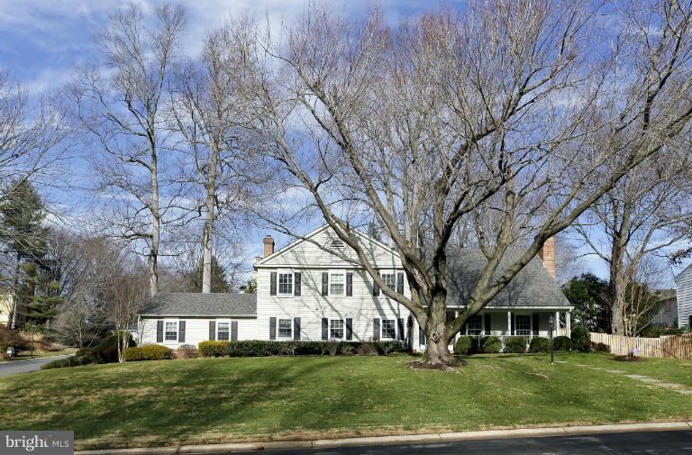 7505 Hackamore Dr, Potomac, MD 20854