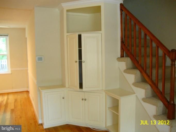 4873 28th St S #B, Arlington, VA 22206