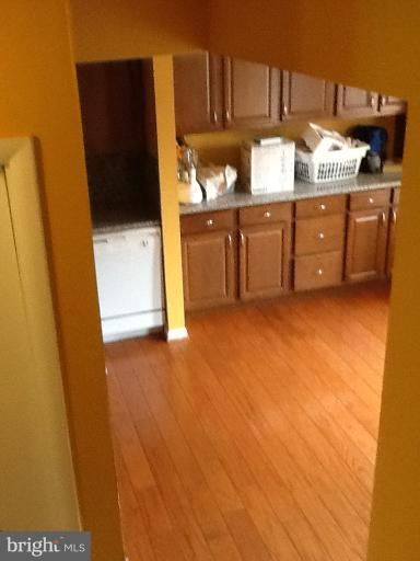 89 Orchard Dr, Gaithersburg, MD 20878