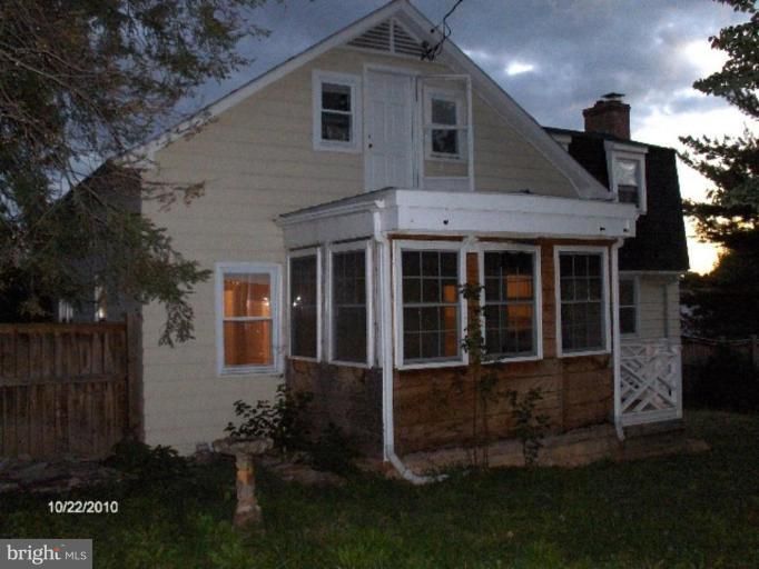 910 Walnut St, Frederick, MD 21703
