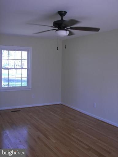 8205 Smithfield Ave, Springfield, VA 22152