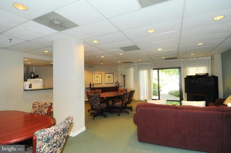 10001 Windstream Dr E #202, Columbia, MD 21044