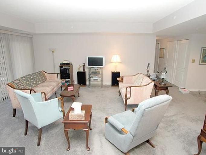 10001 Windstream Dr E #404, Columbia, MD 21044