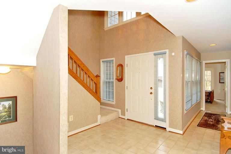 105 Summer Village Dr #50, Annapolis, MD 21401