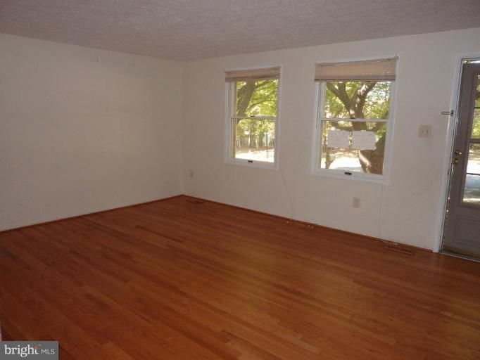 10338 Apple Ridge Rd, Gaithersburg, MD 20886