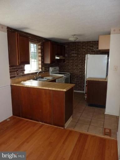 10338 Apple Ridge Rd, Gaithersburg, MD 20886