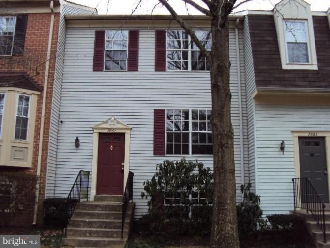 7861 Colonial Village ROW, Annandale, VA 22003