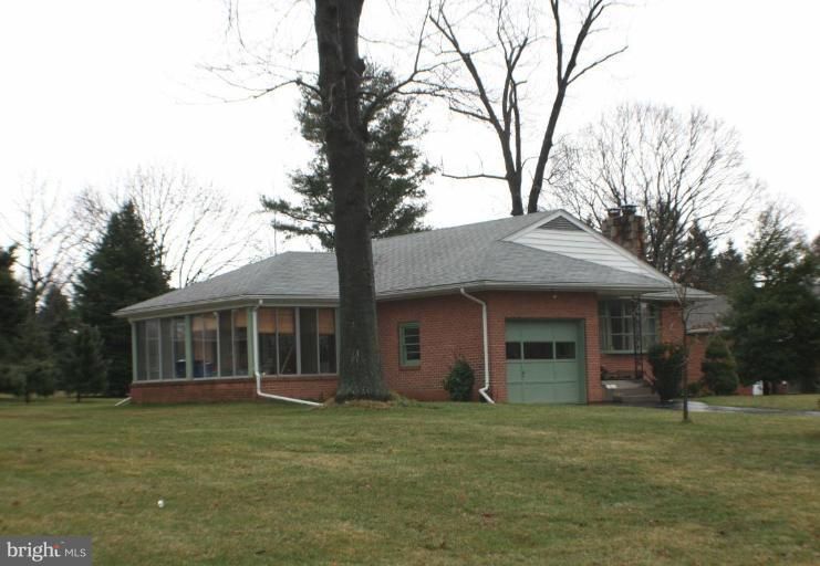 6794 Sunnybrook Dr, Frederick, MD 21702