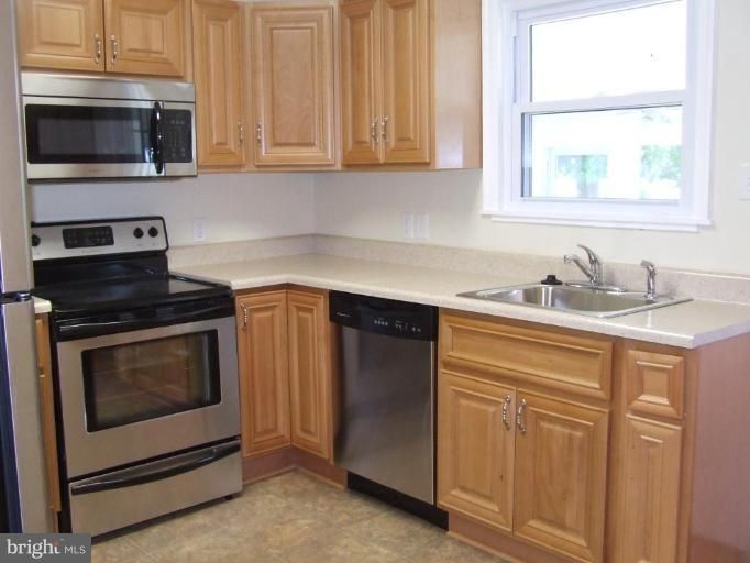 4 Rosecrest Dr, Annapolis, MD 21403
