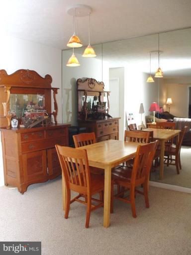 9963 Oakton Terrace Rd #9963, Oakton, VA 22124