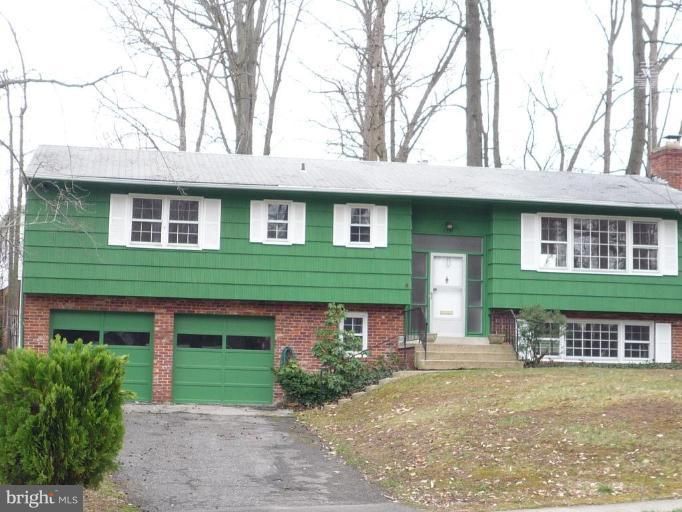 8301 Cherry Valley Ln, Alexandria, VA 22309