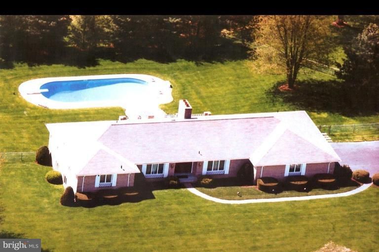 1910 Gayfields Dr, Silver Spring, MD 20906