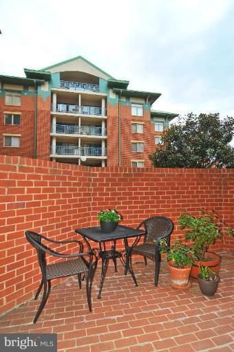 505 Braddock Rd E #107, Alexandria, VA 22314