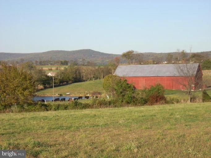 6621 Old Middletown Rd, Middletown, MD 21769