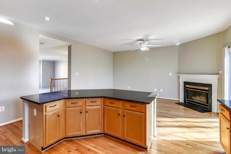 20719 Riptide Sq, Sterling, VA 20165
