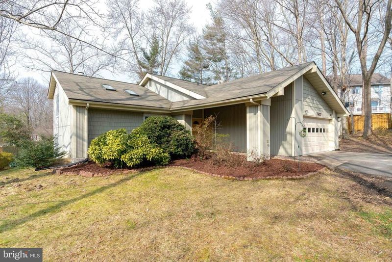 7627 Mineral Spring Ct, Springfield, VA 22153