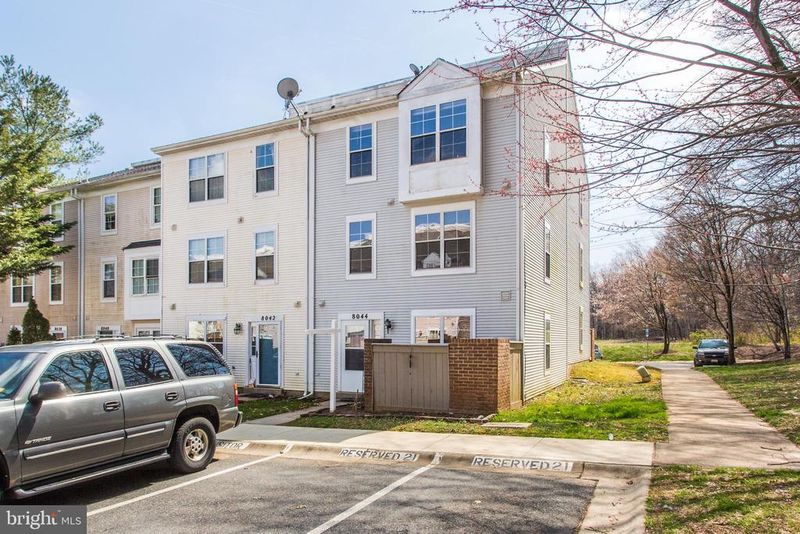 8044 Harbor Tree Way, Gaithersburg, MD 20886