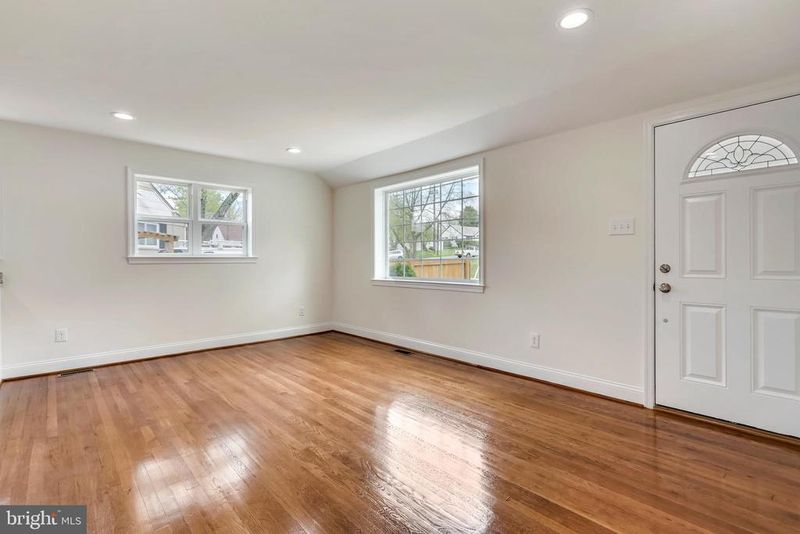 12728 Gould Rd, Silver Spring, MD 20906