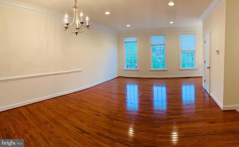 2094 Hutchison Grove Ct, Falls Church, VA 22043