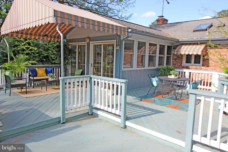 2000 Mcfall St, Mclean, VA 22101