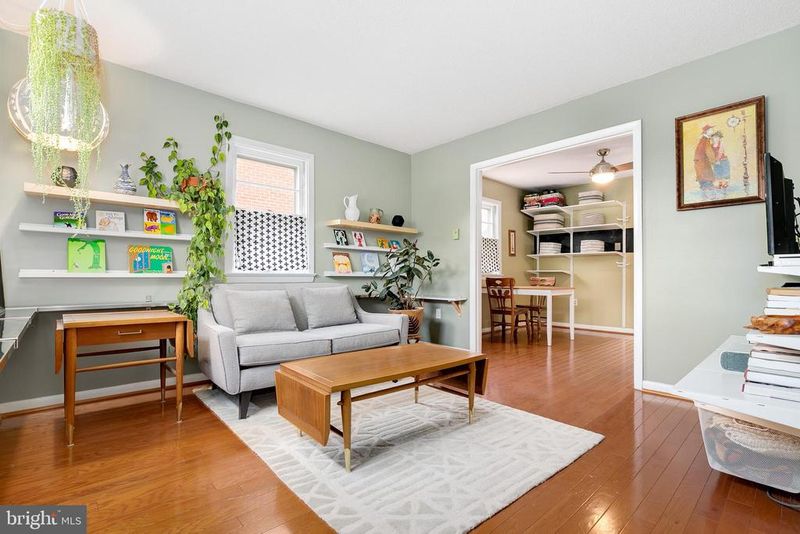 33 E 9th St, Frederick, MD 21701