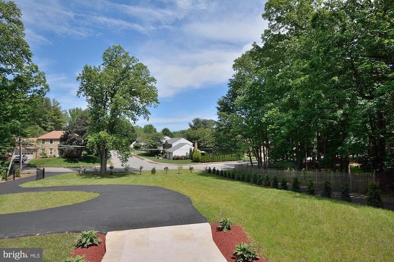 6224 Belleair Rd, Burke, VA 22015