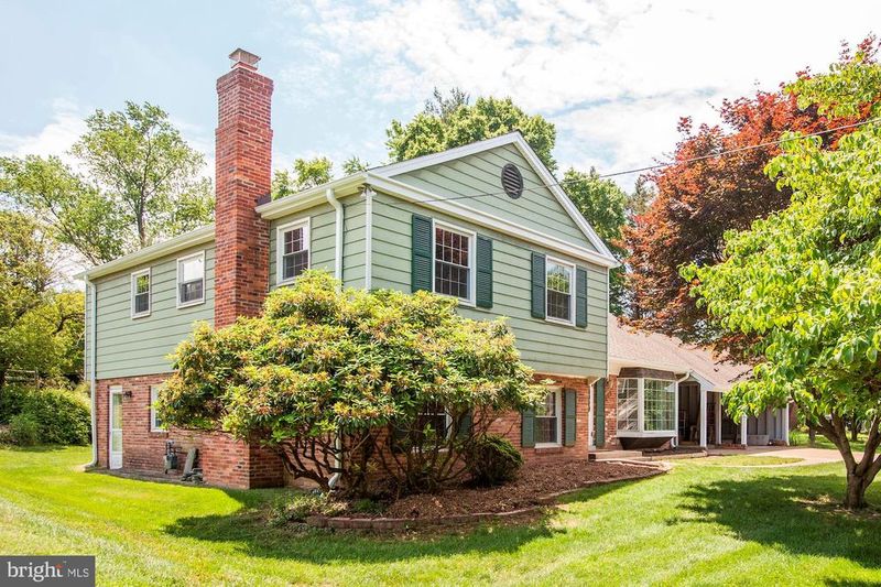 604 Whitingham Dr, Silver Spring, MD 20904