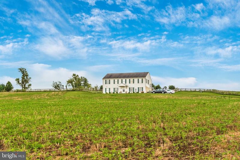8950 Albaugh Rd, Mount Airy, MD 21771