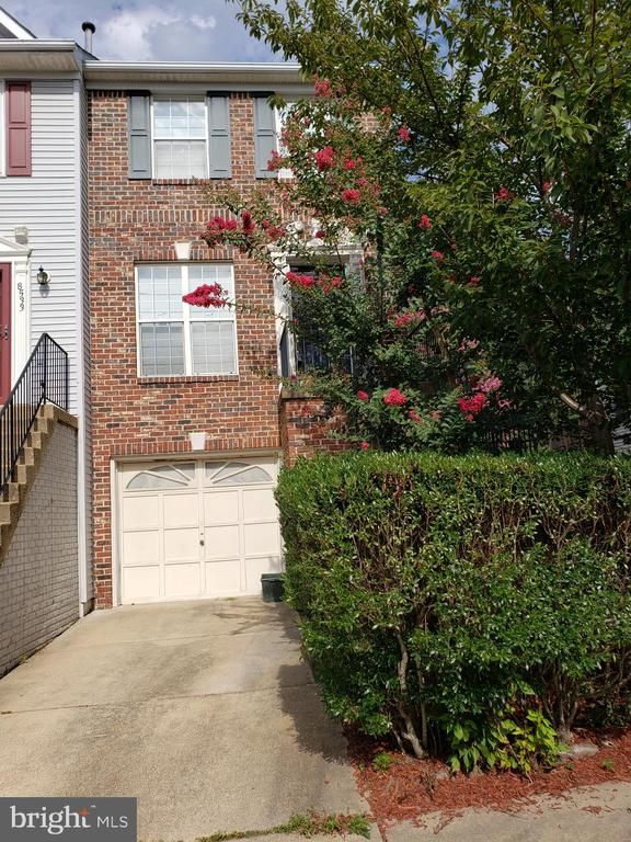 8535 Towne Manor Ct, Alexandria, VA 22309