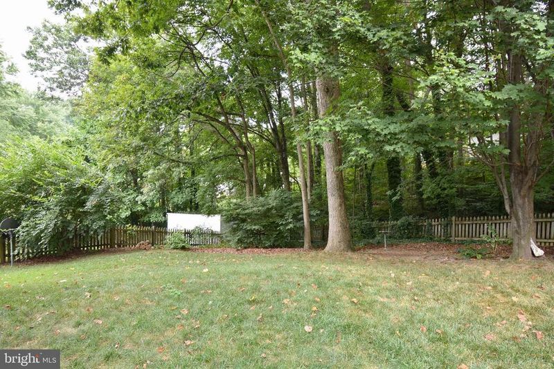 6330 Alberta St, Springfield, VA 22152